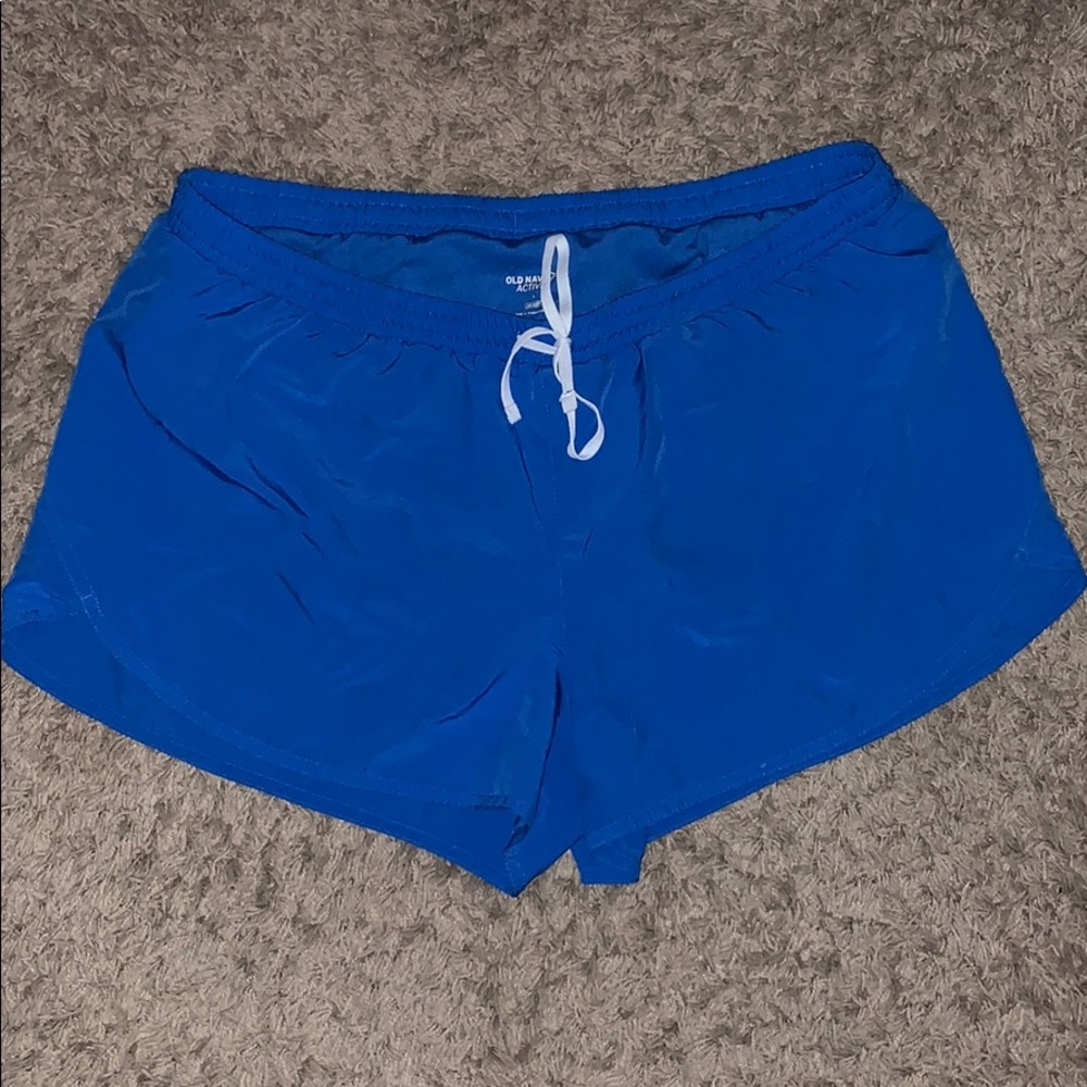 Old Navy Active Dolphin Hem Running Go-Dry Shorts